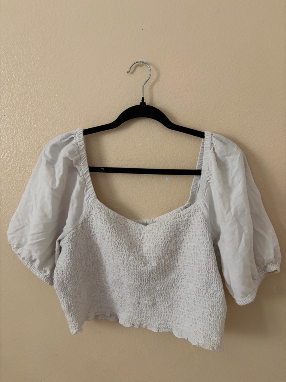 American Eagle Outfitters White Puff Sleeve Smocked Crop